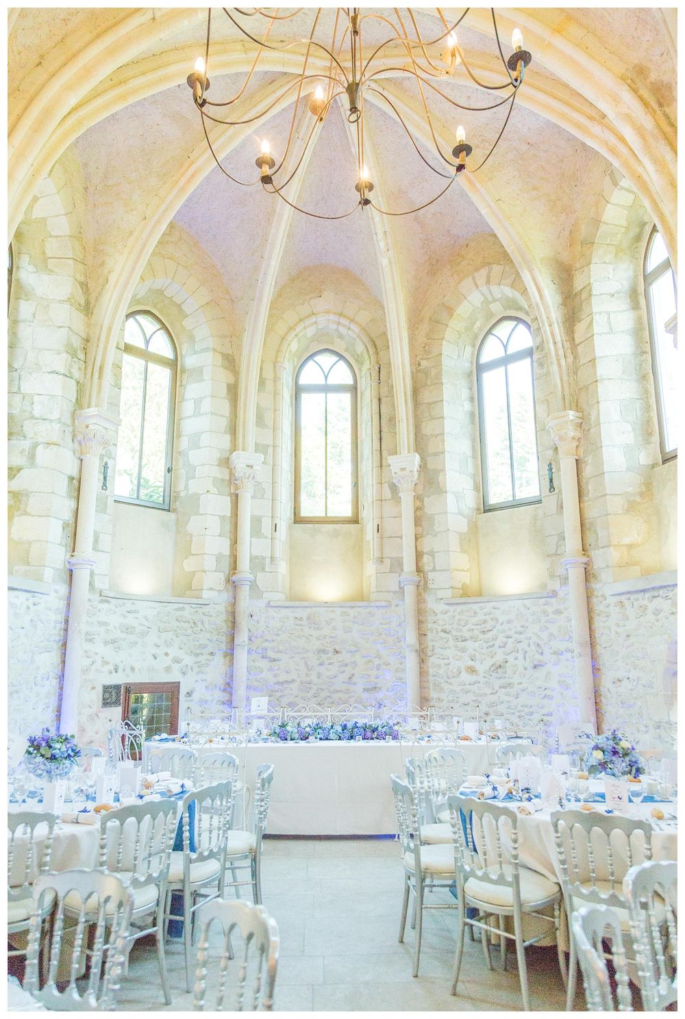 mariage au prieuré de Vernelle-thème bleu